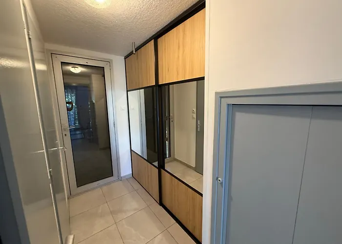 Semesterbostad Naturiste 